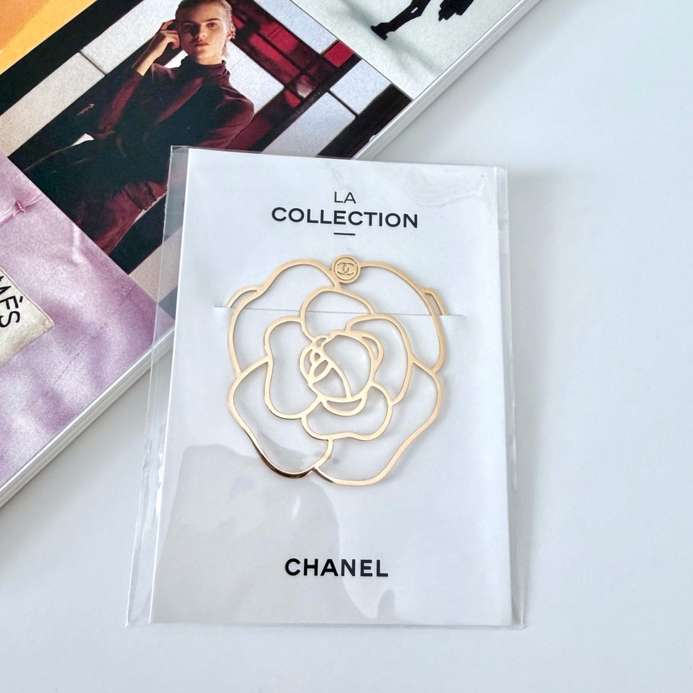 Authentic Chanel Camellia Gold Metal Bookmark‎